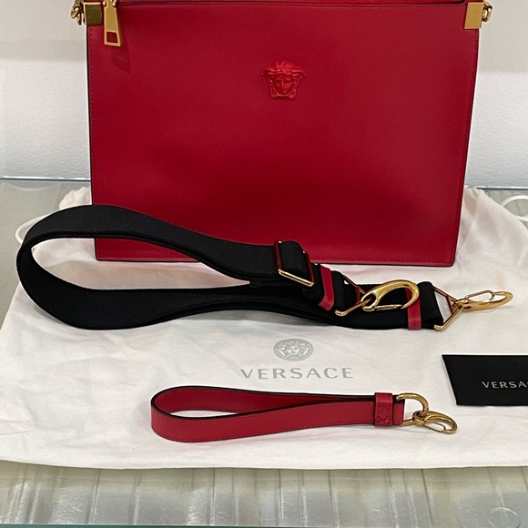 VERSACE RED Leather Wristlet/Crossbody Bag With 2 Removable Straps! New With Tag - Picture 9 of 14